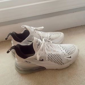 Women Nike air max 270’s